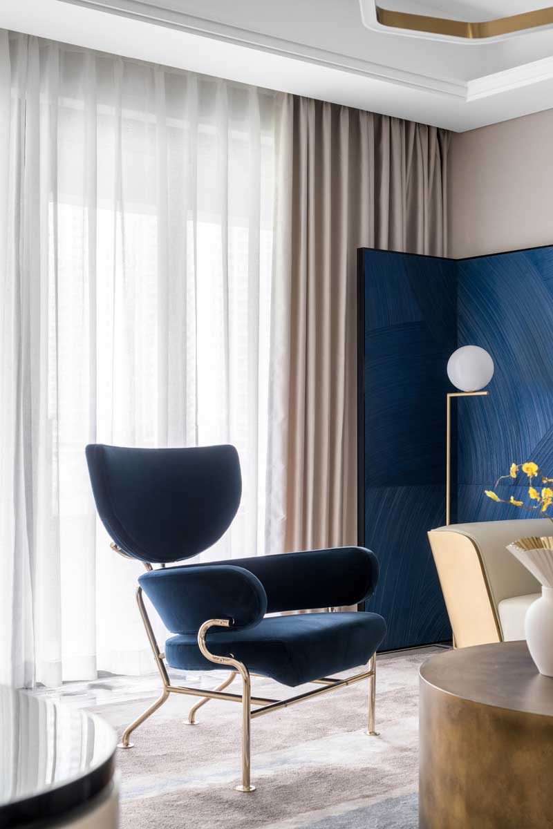 深圳羅湖萬(wàn)科三居室輕奢風(fēng)格樣板房設(shè)計(jì)案例休閑單椅