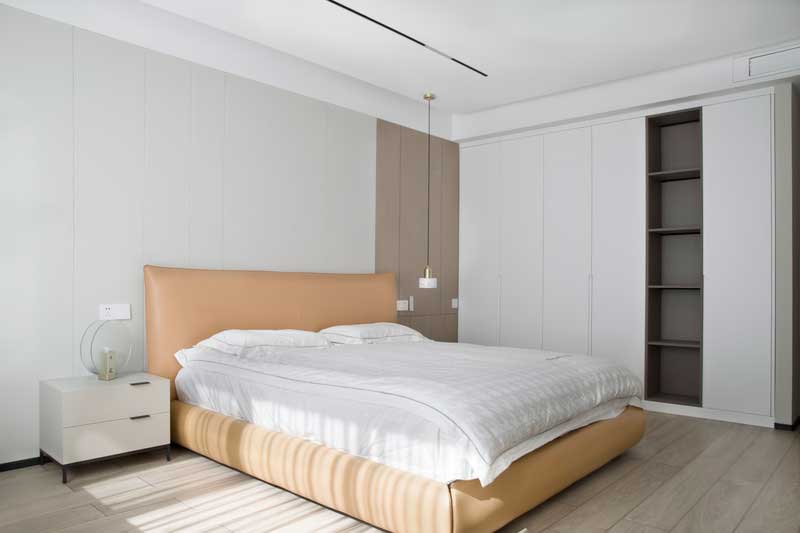 深圳南山華僑城簡約風(fēng)格家庭住房裝修主臥