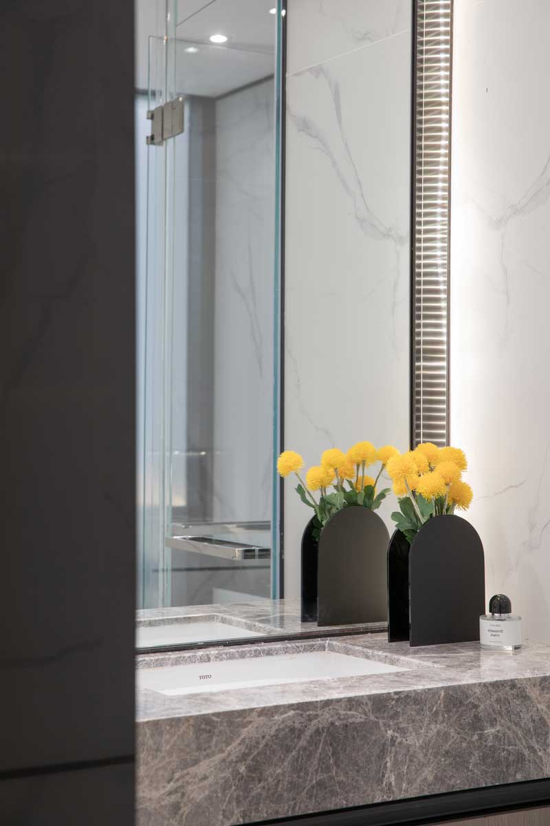 深圳鹽田現(xiàn)代輕奢家居裝修設(shè)計衛(wèi)生間 深圳鹽田現(xiàn)代輕奢家居裝修設(shè)計衛(wèi)生間