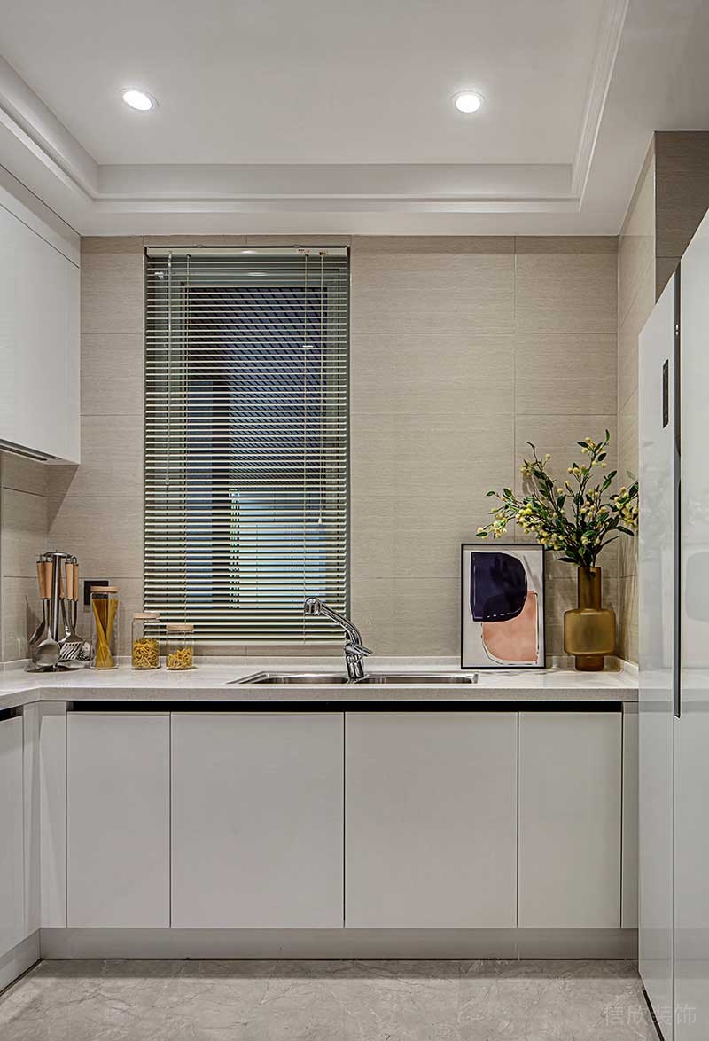 深圳鹽田區(qū)現(xiàn)代輕奢風(fēng)家庭住房裝修設(shè)計案例廚房 深圳鹽田區(qū)現(xiàn)代輕奢風(fēng)家庭住房裝修設(shè)計案例廚房