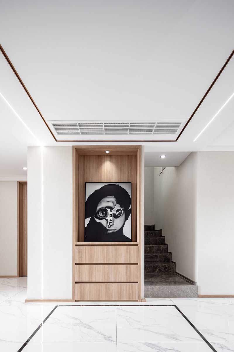 深圳羅湖區(qū)現(xiàn)代輕奢風(fēng)家居裝修設(shè)計樓梯 深圳羅湖區(qū)現(xiàn)代輕奢風(fēng)家居裝修設(shè)計樓梯