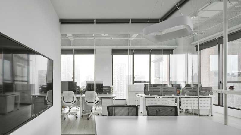 深圳寶安區(qū)淺色系簡約風(fēng)格辦公室裝修辦公區(qū) 深圳寶安區(qū)淺色系簡約風(fēng)格辦公室裝修辦公區(qū)