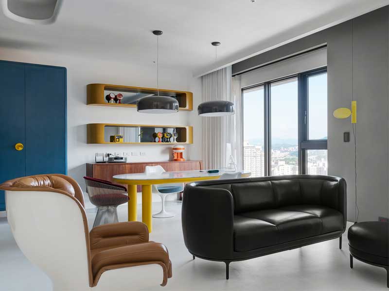 深圳龍崗后現(xiàn)代藍(lán)色調(diào)三居室裝修圖黑色沙發(fā) 深圳龍崗后現(xiàn)代藍(lán)色調(diào)三居室裝修圖黑色沙發(fā)