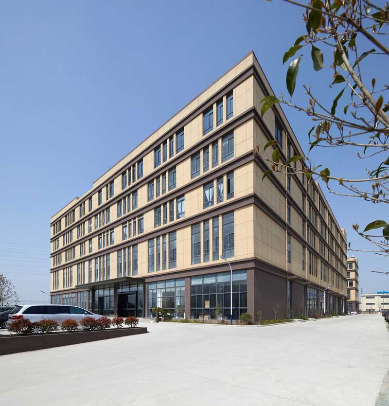 深圳龍華現(xiàn)代風(fēng)格大型辦公室裝修設(shè)計外觀實景 深圳龍華現(xiàn)代風(fēng)格大型辦公室裝修設(shè)計外觀實景