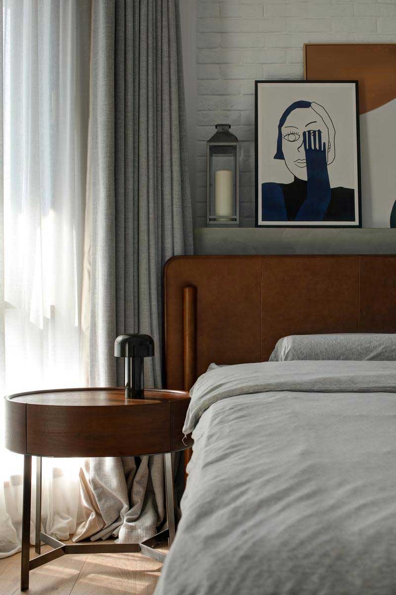 深圳龍崗區(qū)美式復(fù)古風(fēng)家裝裝修實景圖主臥床頭柜 深圳龍崗區(qū)美式復(fù)古風(fēng)家裝裝修實景圖主臥床頭柜