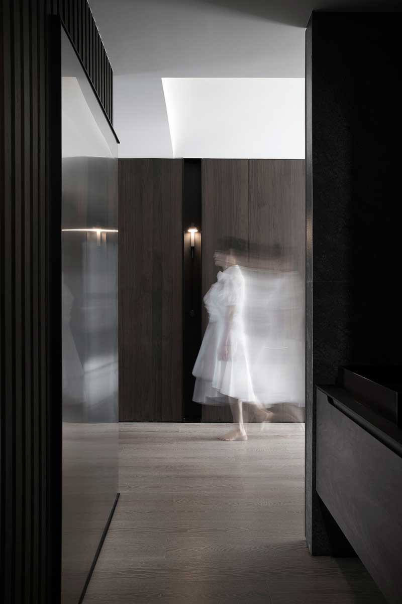 深圳鹽田美式極簡風(fēng)家庭新房裝修工程案例過道