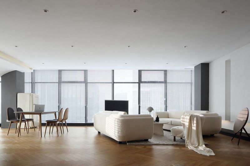 深圳龍華大浪極簡風(fēng)格辦公室裝修董事長辦公室 深圳龍華大浪極簡風(fēng)格辦公室裝修董事長辦公室