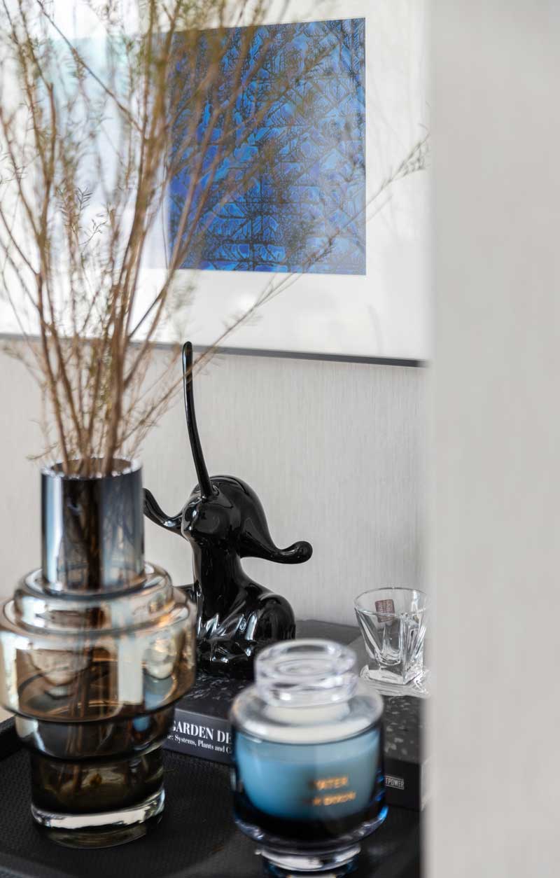 深圳福田現(xiàn)代北歐風(fēng)家居裝修設(shè)計主臥套房陳列品 深圳福田現(xiàn)代北歐風(fēng)家居裝修設(shè)計主臥套房陳列品