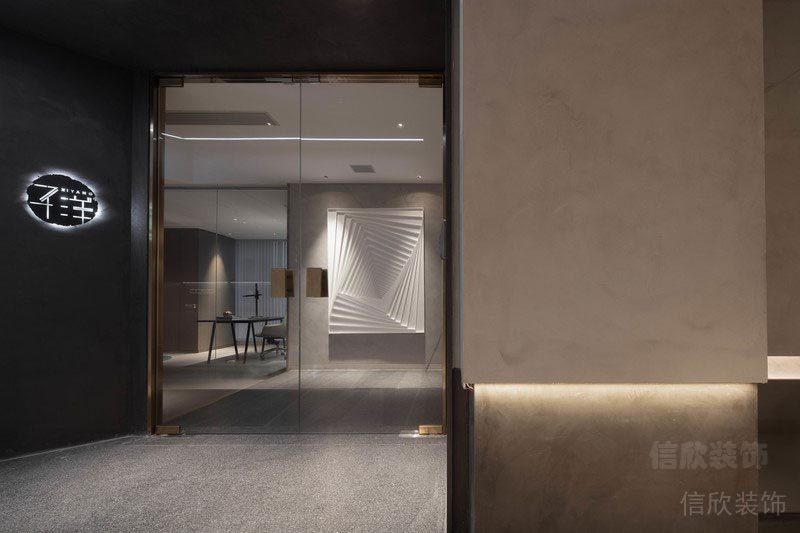 深圳南山現(xiàn)代工業(yè)風設(shè)計公司辦公室裝修入口效果圖