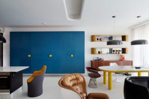 深圳龍崗后現(xiàn)代藍色調(diào)三居室裝修圖客廳效果圖