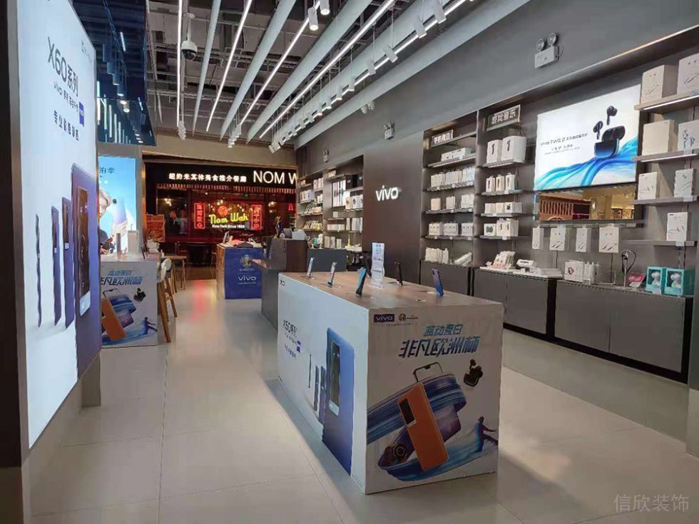 深圳羅湖現(xiàn)代風(fēng)格vivo專(zhuān)賣(mài)店裝修條形天花 深圳羅湖現(xiàn)代風(fēng)格vivo專(zhuān)賣(mài)店裝修條形天花