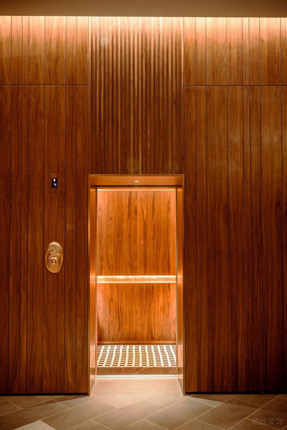 北歐風(fēng)格辦公場(chǎng)所電梯空間裝修圖