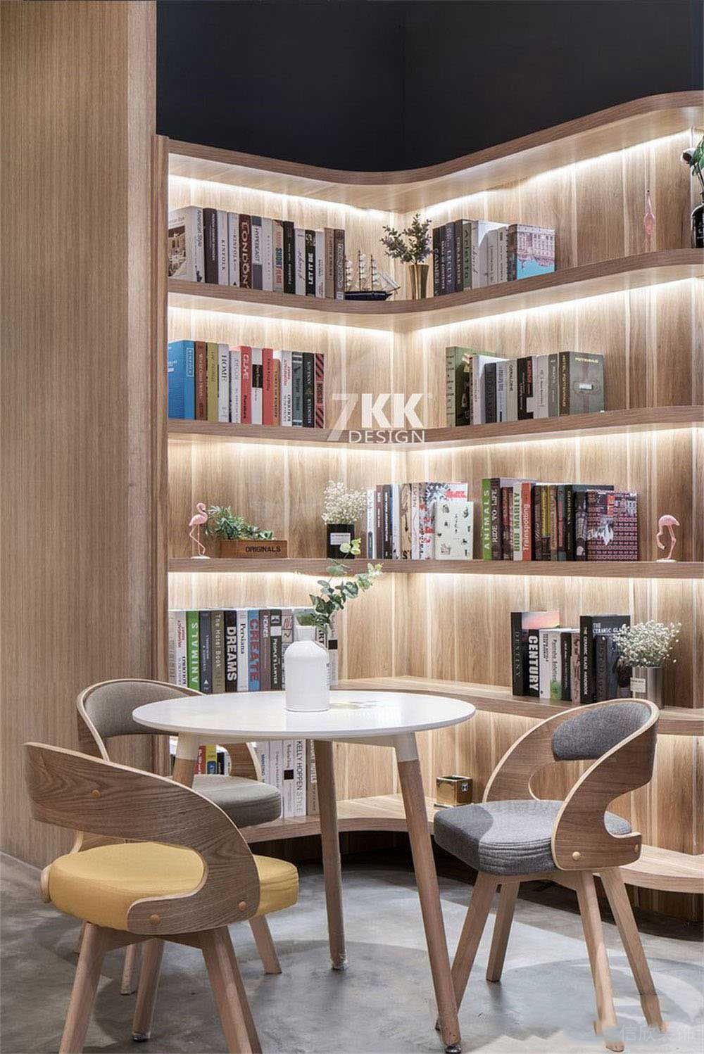 深圳市龍崗區(qū)平湖長寧教育機構(gòu)休息區(qū)