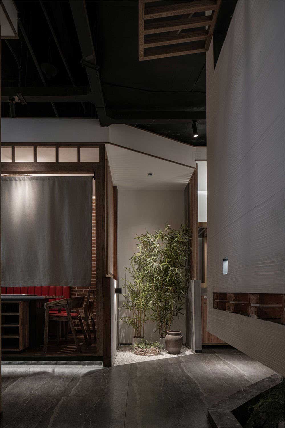 深圳羅湖工業(yè)風(fēng)火鍋店裝修設(shè)計地面鋪貼 深圳羅湖工業(yè)風(fēng)火鍋店裝修設(shè)計地面鋪貼