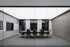 龍崗區(qū)啟迪協(xié)信深圳科技園簡(jiǎn)約風(fēng)格辦公室裝修會(huì)議室效果圖