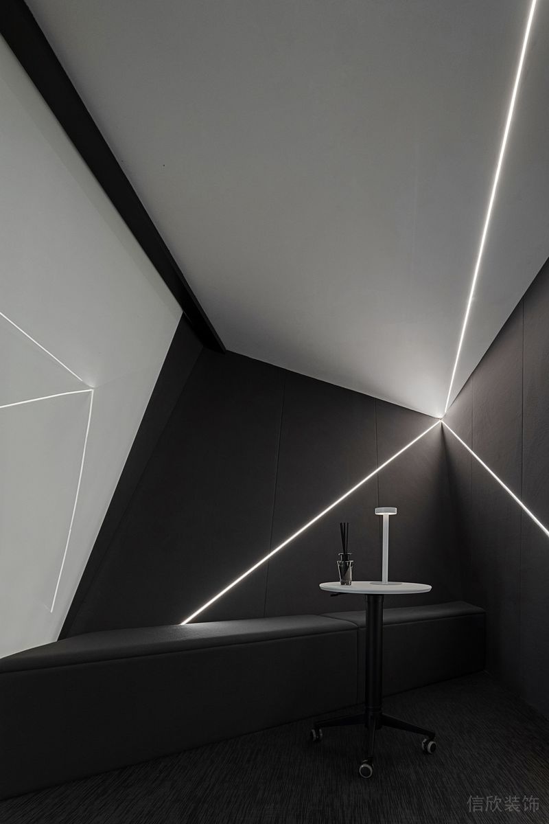 深圳福田卓越城現(xiàn)代風(fēng)格辦公室裝修設(shè)計(jì)視聽(tīng)室 深圳福田卓越城現(xiàn)代風(fēng)格辦公室裝修設(shè)計(jì)視聽(tīng)室