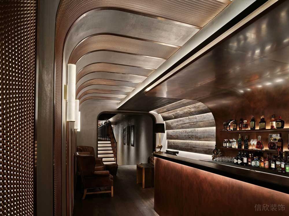 酒吧創(chuàng)意設計弧線現代造型鏤空金屬洞洞板天花創(chuàng)意水吧臺休息區(qū)