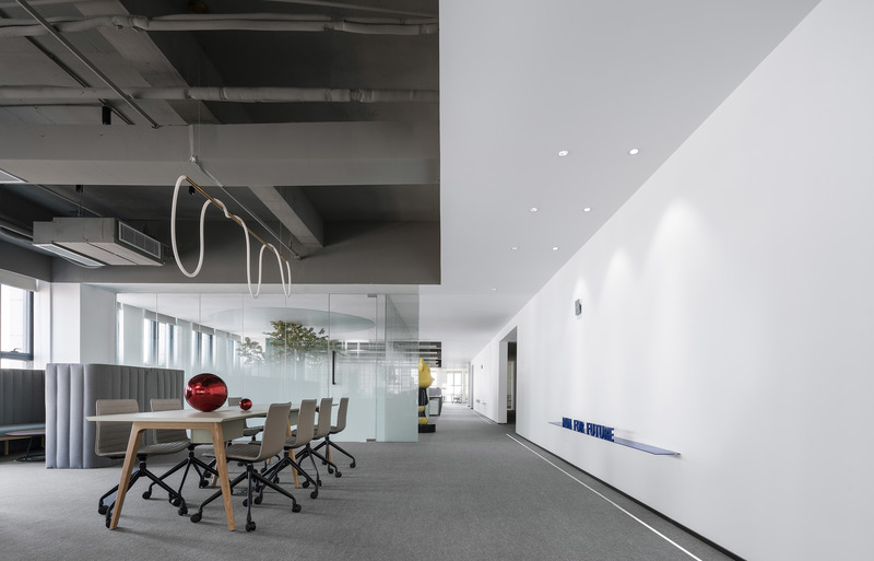 龍崗區(qū)啟迪協(xié)信深圳科技園簡(jiǎn)約風(fēng)格辦公室裝修開放式會(huì)議區(qū) 龍崗區(qū)啟迪協(xié)信深圳科技園簡(jiǎn)約風(fēng)格辦公室裝修開放式會(huì)議區(qū)