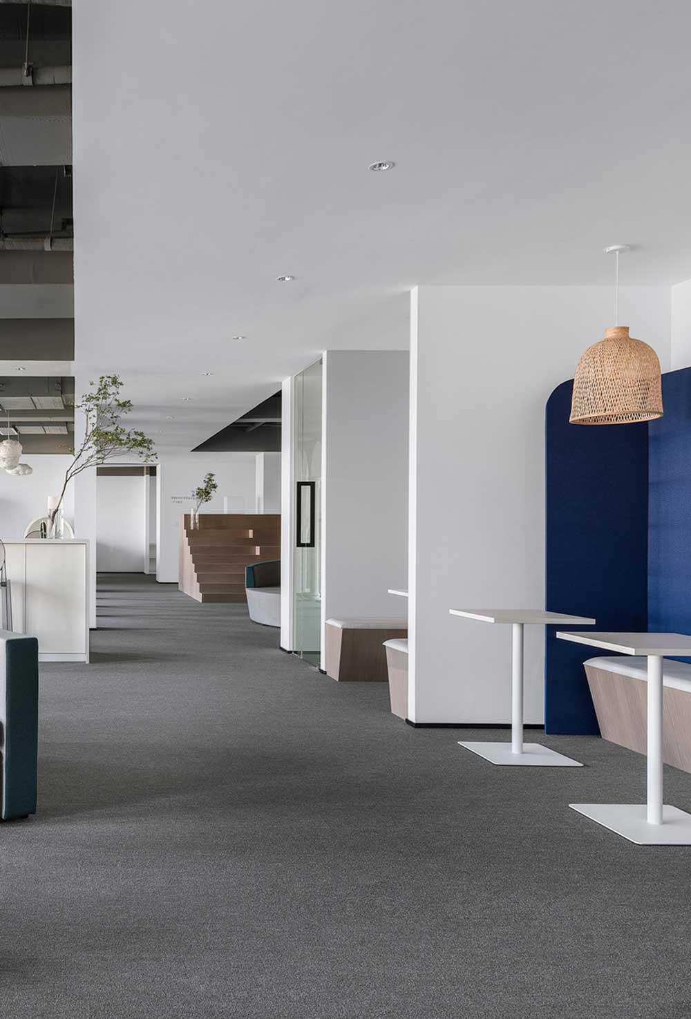 龍崗區(qū)啟迪協(xié)信深圳科技園簡(jiǎn)約風(fēng)格辦公室裝修過道 龍崗區(qū)啟迪協(xié)信深圳科技園簡(jiǎn)約風(fēng)格辦公室裝修過道