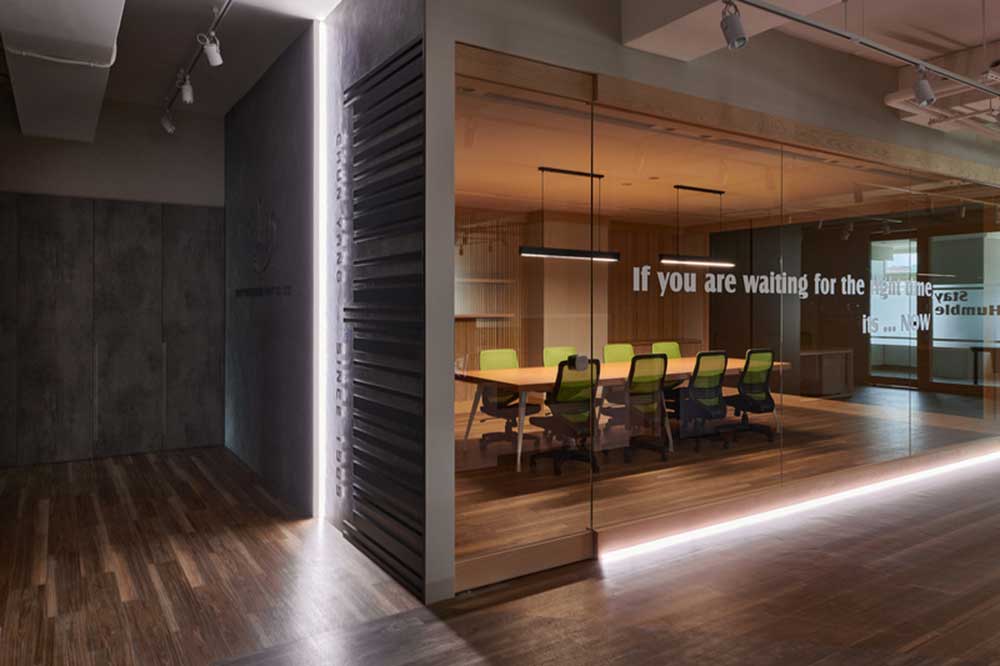 深圳光明區(qū)招商智慧城簡約北歐風(fēng)辦公室裝修木地板 深圳光明區(qū)招商智慧城簡約北歐風(fēng)辦公室裝修木地板