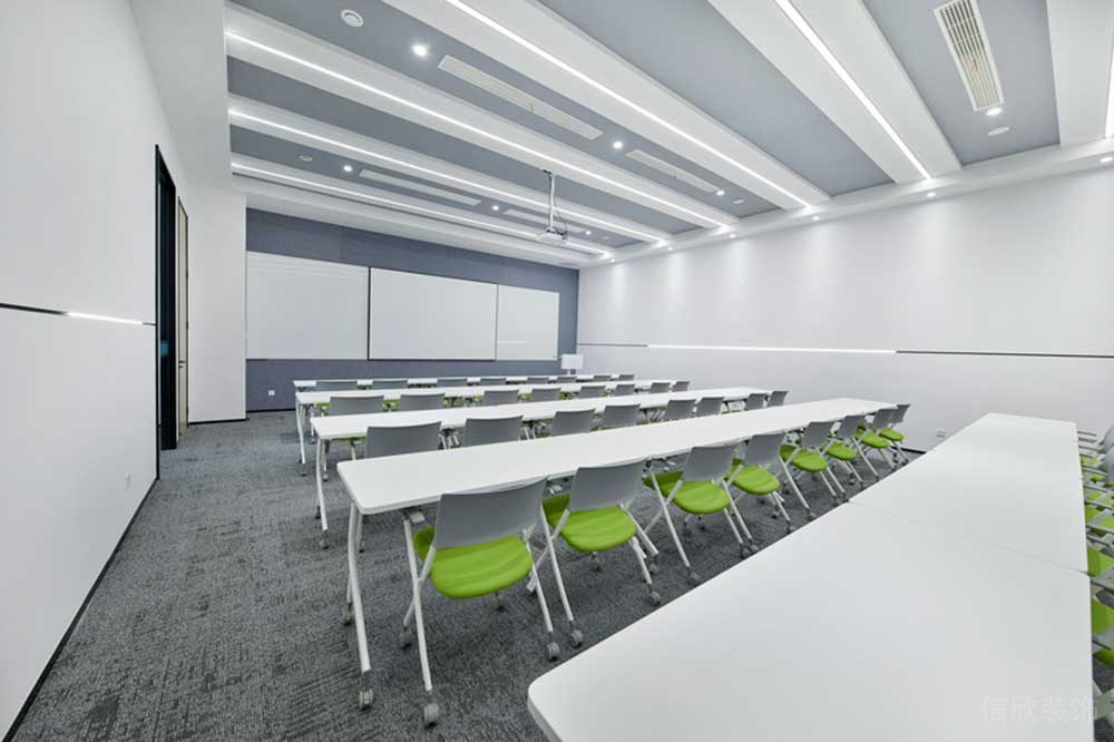 深圳市龍華區(qū)鴻榮源天俊現(xiàn)代簡(jiǎn)約風(fēng)格辦公室裝修家具組合