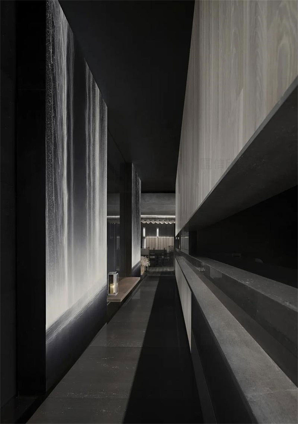 簡約風(fēng)格日本料理鐵板燒餐廳裝修設(shè)計(jì)出餐過道