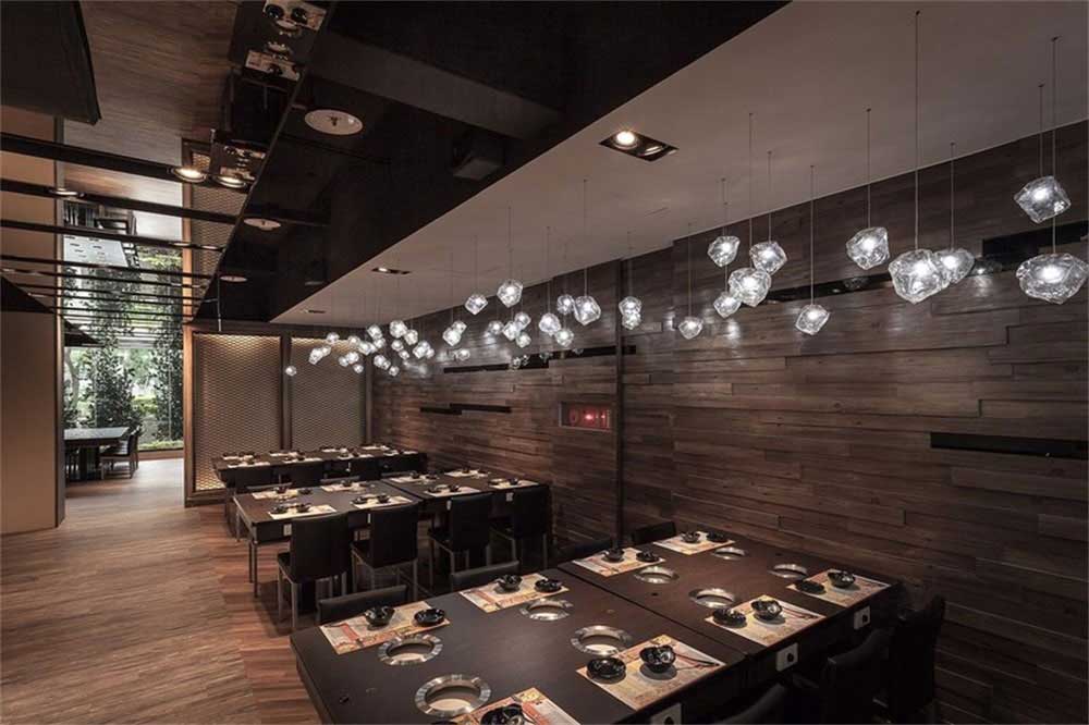 深圳鹽田現(xiàn)代簡(jiǎn)約風(fēng)格火鍋店裝修設(shè)計(jì)地面鋪貼 深圳鹽田現(xiàn)代簡(jiǎn)約風(fēng)格火鍋店裝修設(shè)計(jì)地面鋪貼