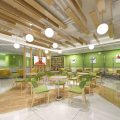 原木風天花吊頂綠色環(huán)保色彩設計公共休息區(qū)就餐區(qū)辦公室裝修機構培訓效果圖