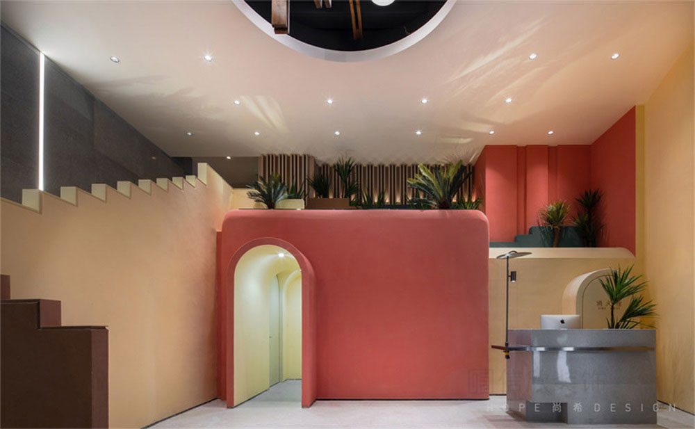 深圳南山現(xiàn)代簡約風(fēng)格火鍋店裝修設(shè)計(jì)大堂