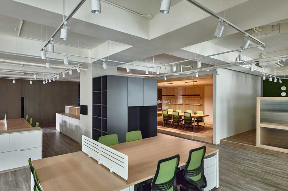 深圳光明區(qū)招商智慧城簡約北歐風(fēng)辦公室裝修開放式辦公區(qū) 深圳光明區(qū)招商智慧城簡約北歐風(fēng)辦公室裝修開放式辦公區(qū)