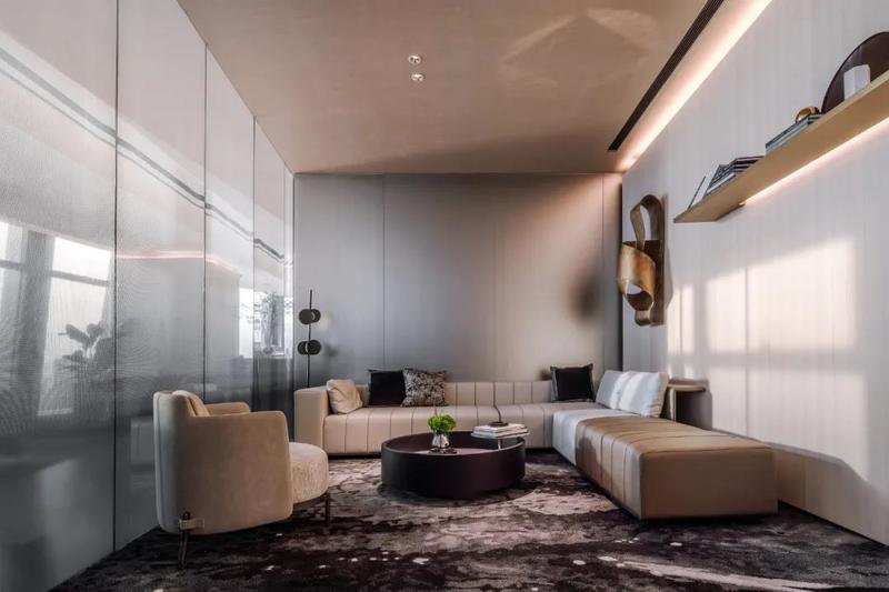 深圳龍崗區(qū)金地龍城中央現(xiàn)代簡約風格公司裝修貴賓接待室 深圳龍崗區(qū)金地龍城中央現(xiàn)代簡約風格公司裝修貴賓接待室