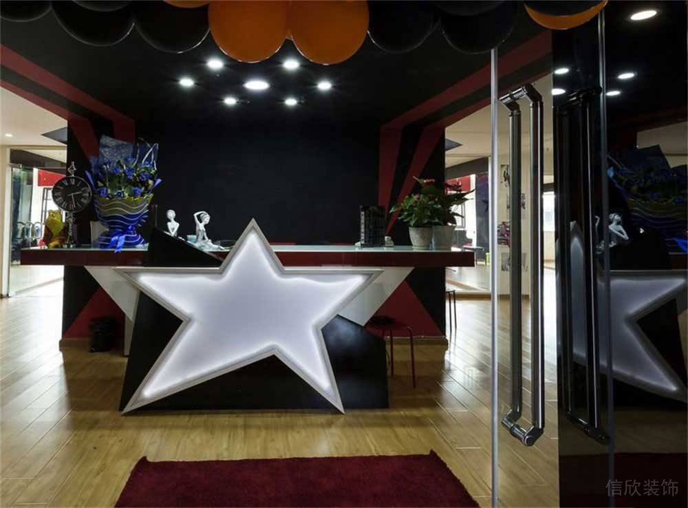 深圳市龍華區(qū)觀瀾童星璀璨西南國際培訓(xùn)學(xué)校前臺 深圳市龍華區(qū)觀瀾童星璀璨西南國際培訓(xùn)學(xué)校前臺