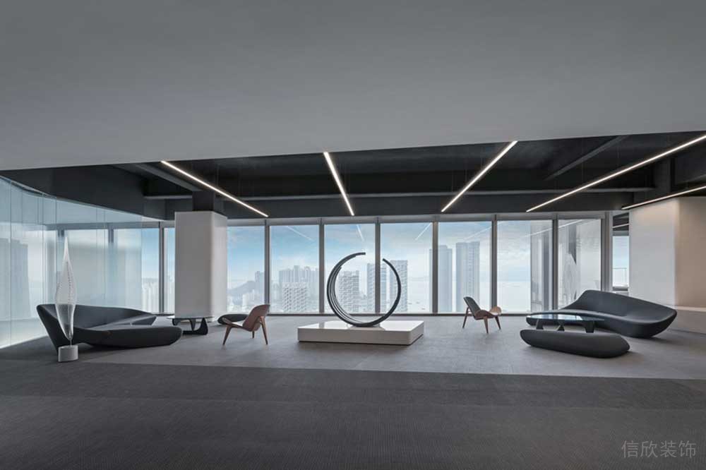 簡約現(xiàn)代未來感鏤空墻體直線設(shè)計(jì)燈帶休息區(qū)弧形沙發(fā)裝修