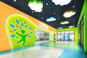 鏤空天花云朵創(chuàng)意吸頂燈才英教育深圳培訓(xùn)機(jī)構(gòu)裝修效果圖斑馬線安全設(shè)計(jì)過(guò)道教育啟蒙