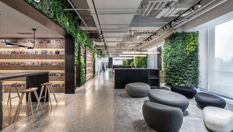 北歐工業(yè)辦公環(huán)境休息區(qū)裝修圖