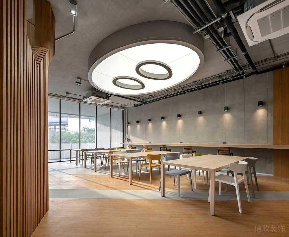 北歐工業(yè)風(fēng)辦公場所案例休閑廳空間設(shè)計(jì)裝修圖