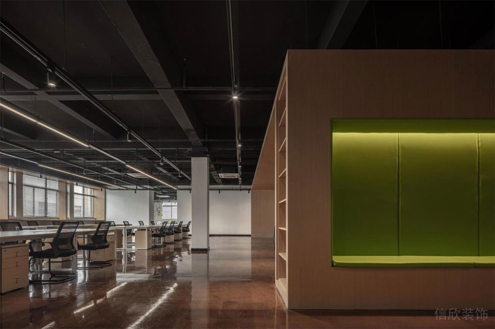 北歐工業(yè)風(fēng)辦公場(chǎng)所公共空間裝修圖