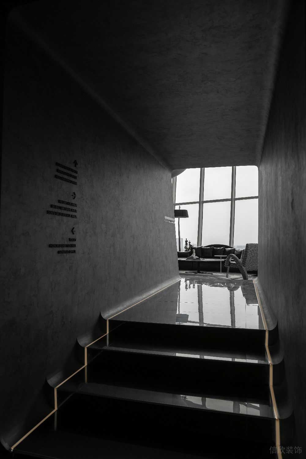 工業(yè)風(fēng)辦公場(chǎng)所案例樓梯過(guò)道空間設(shè)計(jì)裝修圖