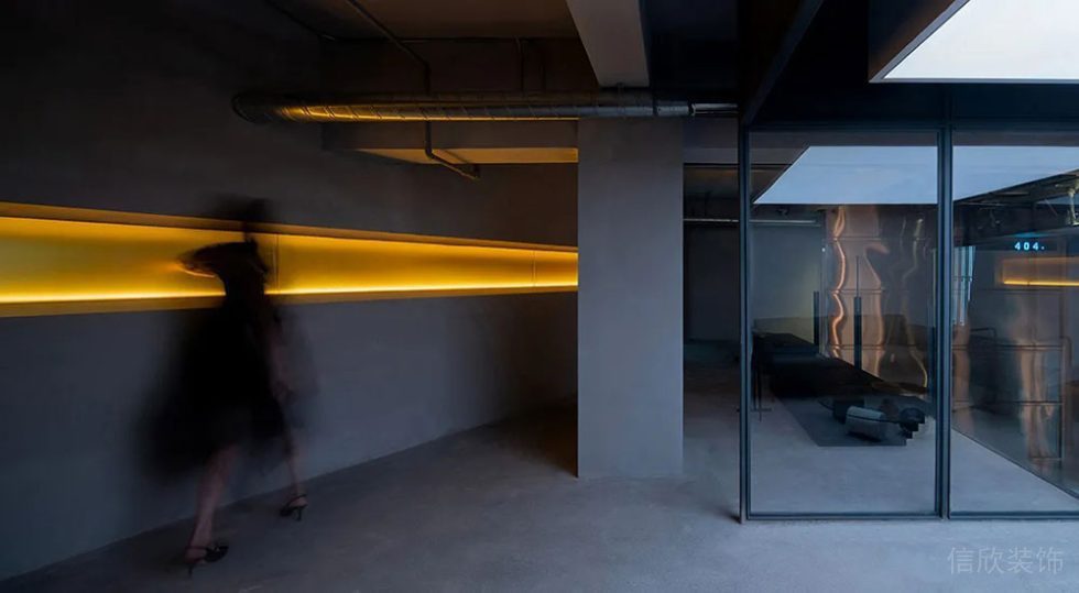 工業(yè)風(fēng)辦公室過(guò)道空間設(shè)計(jì)裝修圖