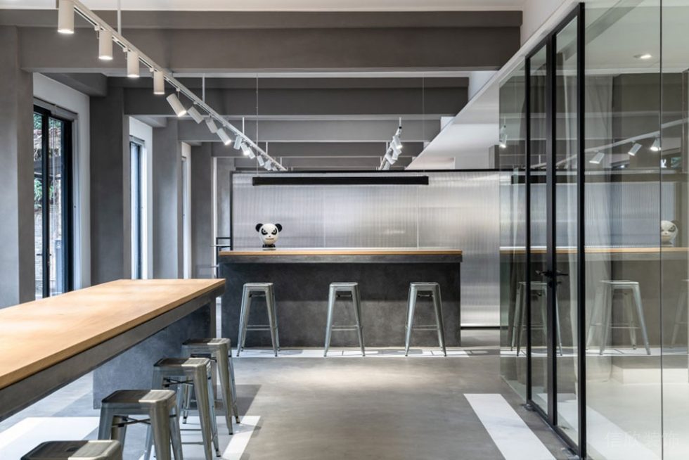 工業(yè)風商務(wù)辦公空間吧臺休閑交流區(qū)裝修圖