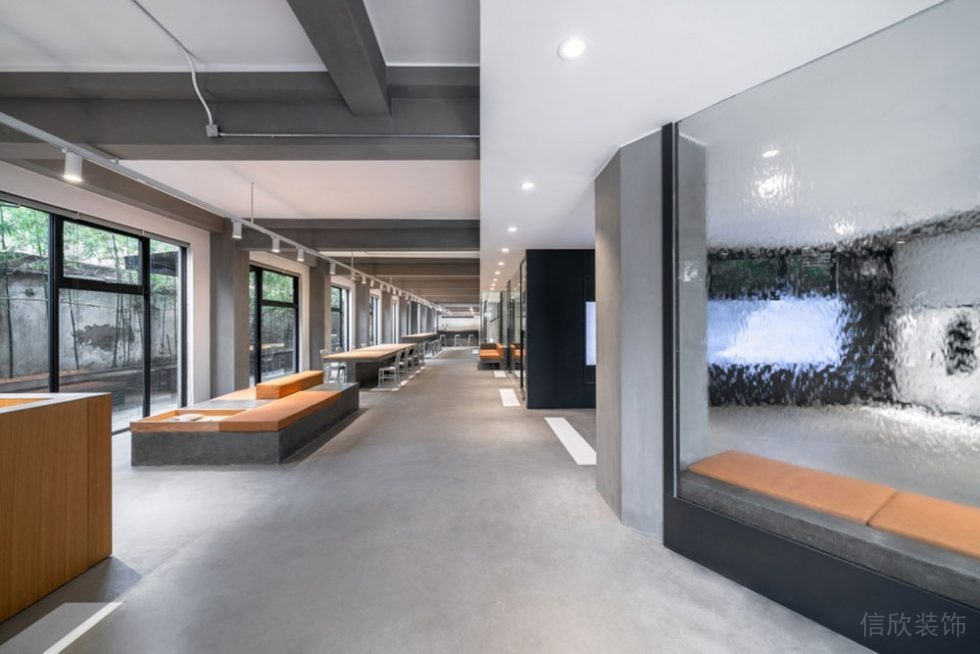 工業(yè)風(fēng)商務(wù)辦公空間員工休息區(qū)裝修圖