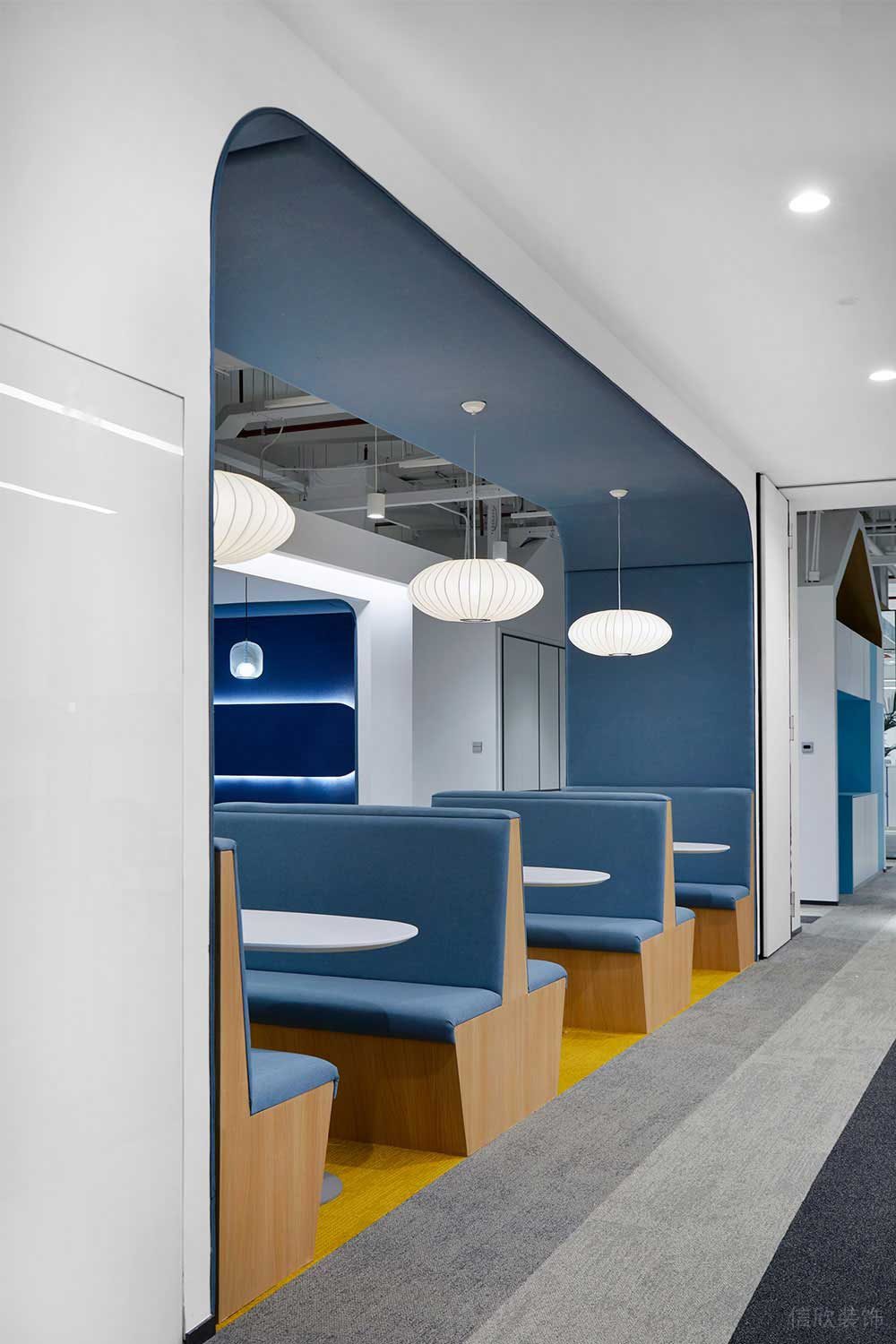 現(xiàn)代北歐風(fēng)辦公室卡座洽談區(qū)裝修圖