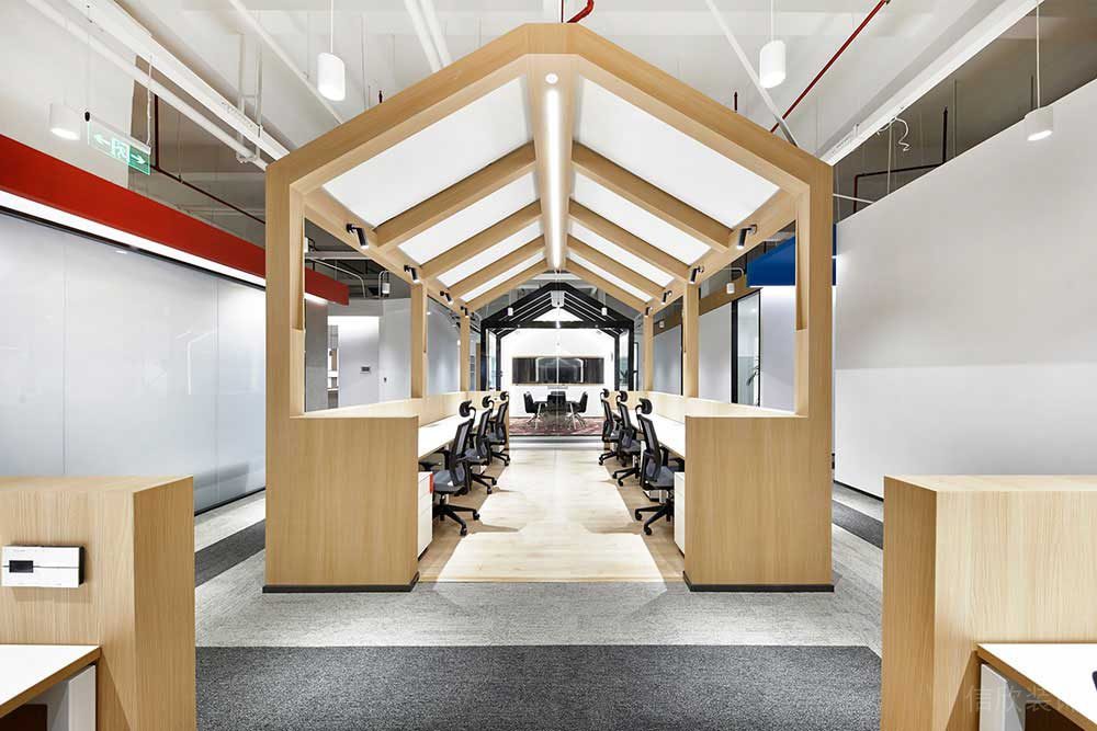 現(xiàn)代北歐風商務辦公場所特色辦公區(qū)裝修圖