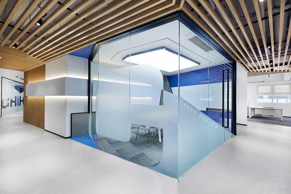 現(xiàn)代風(fēng)格辦公場所案例辦公廳過道裝修圖