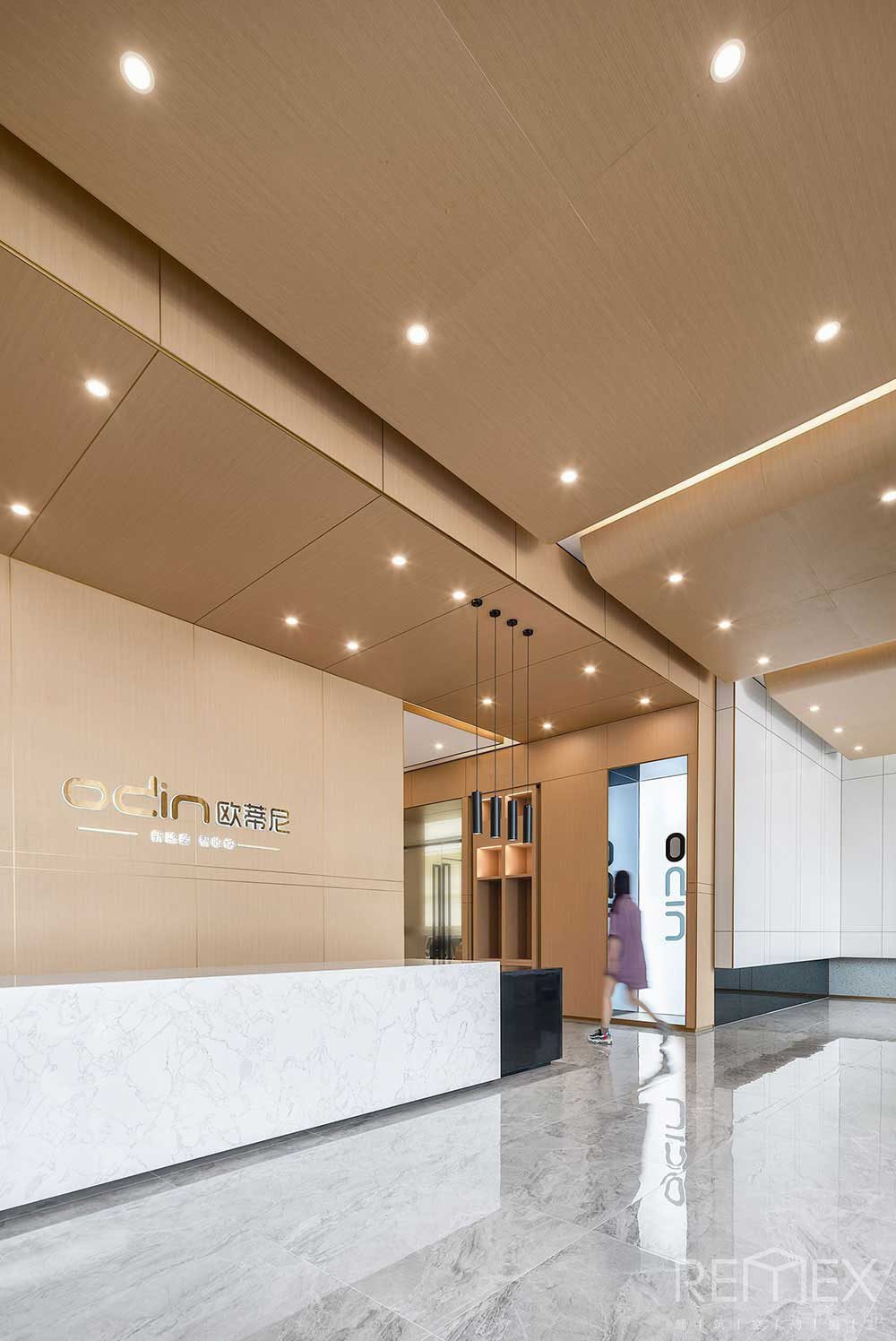 現(xiàn)代風(fēng)格辦公空間案例前臺會客廳設(shè)計(jì)裝修圖