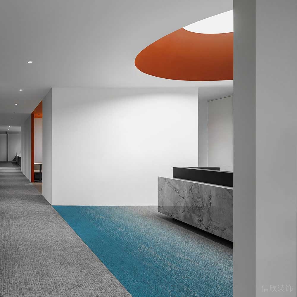 現(xiàn)代風(fēng)格辦公空間案例前臺會客廳裝修圖