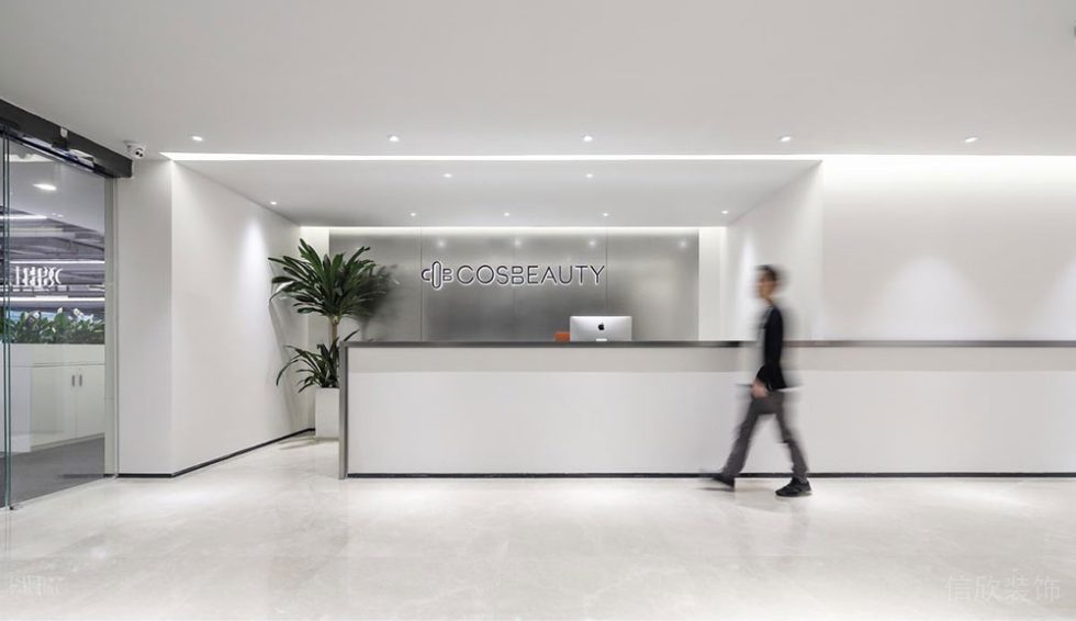 現(xiàn)代風(fēng)格辦公室服務(wù)大廳空間裝修圖