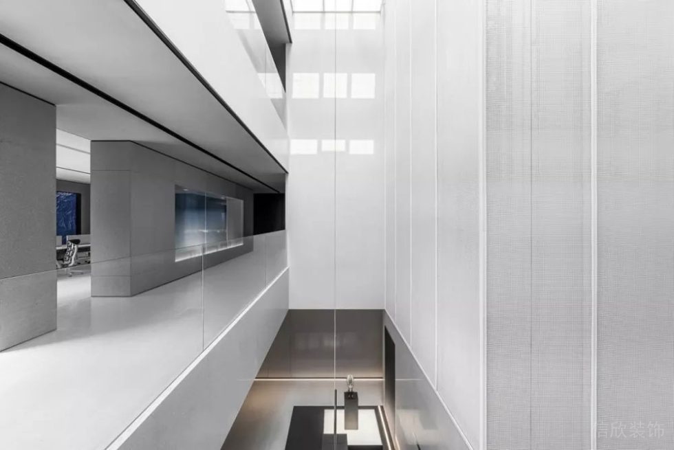 現(xiàn)代風(fēng)格辦公室過廊案例設(shè)計(jì)裝修圖