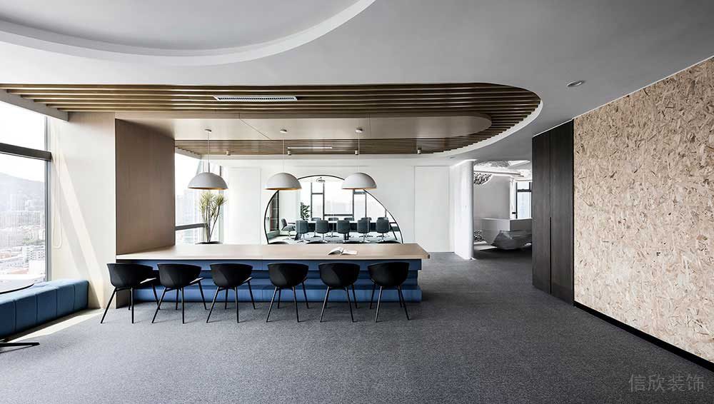 現(xiàn)代風格辦公室開放式工作洽談區(qū)設計裝修圖