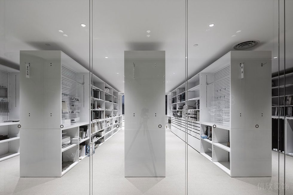 現(xiàn)代風(fēng)格辦公室空間陳列室裝修圖